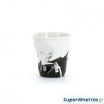 Kubek gnieciony 80 ml do espresso Revol Froisses Monochrome Black w sklepie internetowym SuperWnetrze.pl