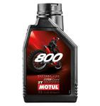 Olej silnikowy syntetyczny 2T Motul 800 Off Road Factory Line 1L (104038) w sklepie internetowym MaxMoto.pl