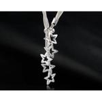Piękny i elegancki naszyjnik z pięcioma łańcuszkami posrebrzany z gwiazdami (srebrny) w sklepie internetowym Fantaste