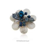 Broszka srebrna z masą perłową , perłami i granatowymi cyrkoniami w sklepie internetowym AnKa Biżuteria