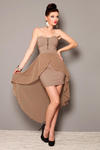 3001-6 Sukienka  z usztywnianymi miseczkami i tiulowym ogonem z tyłu - brąz w sklepie internetowym LadyStyle