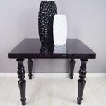 Czarny stolik, toczone nogi, wysoki połysk. w sklepie internetowym Impresje24.pl