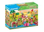 Zestaw z figurkami Country 70997 Urodziny w stadninie kucyków Playmobil w sklepie internetowym gebe.com.pl