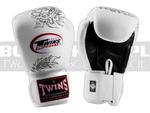 Rękawice bokserskie TWINS Dragon FBGV-6B - White-Black w sklepie internetowym BOKS-SKLEP.PL