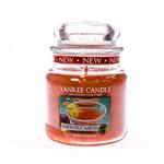 Średnia świeca Passion Fruit Martini Yankee Candle w sklepie internetowym Aromatowo.pl