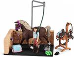 SCHLEICH MYJNIA DLA KONI HORSE CLUB EMILY LUNA 42438 5+ w sklepie internetowym Malako.pl