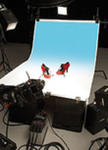 Colorama tło cieniowane PVC 110x170 cm biało-granatowe (LL COGRAD312) w sklepie internetowym Foto - Plus 