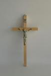 Krzyż drewniany prosty 18 cm na ścianę 06.05.16 w sklepie internetowym Księgarnia Dobrego Pasterza