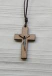 Krzyżyk drewniany na szyję - wycięta postać Jezusa w sklepie internetowym Księgarnia Dobrego Pasterza
