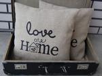 Poszewki "Love at home" - haftowane w sklepie internetowym Artillo