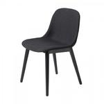 Muuto FIBER SIDE Krzesło z Drewnianą Ramą - Czarne Tapicerowane (Remix 183) w sklepie internetowym DesignForHome.pl