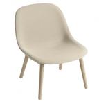 Muuto FIBER LOUNGE Fotel Tapicerowany - Kremowy Tkanina Trio 236 / Rama Drewniana w sklepie internetowym DesignForHome.pl