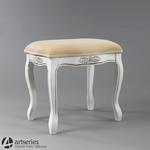Bielony taboret stylowy - krzesełko tapicerowane z drewna 152002 w sklepie internetowym Artseries.pl