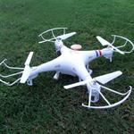 Dron quadrocopter XBM-32 2.4 GHz RTF (biały) w sklepie internetowym Fantastyczne-Zakupy.pl