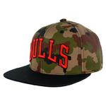 Czapka z daszkiem Adidas Originals NBA Snapback Chicago Bulls unisex sportowa w sklepie internetowym Marionex.pl