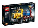 LEGO Technic Ciężarówka do przewozu kontenerów w sklepie internetowym Booknet.net.pl